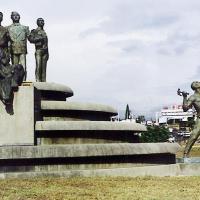 Monumento a las Garantías Sociales. Homenaje a Calderón Guardia. Vista frontal. Foto antes del 2018 por Villegas, Olger