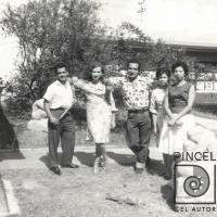 Néstor Zeledón junto a Domingo Ramos y Zulay Soto por Zeledón Guzmán, Néstor. Soto, Zulay.  Ramos, Domingo